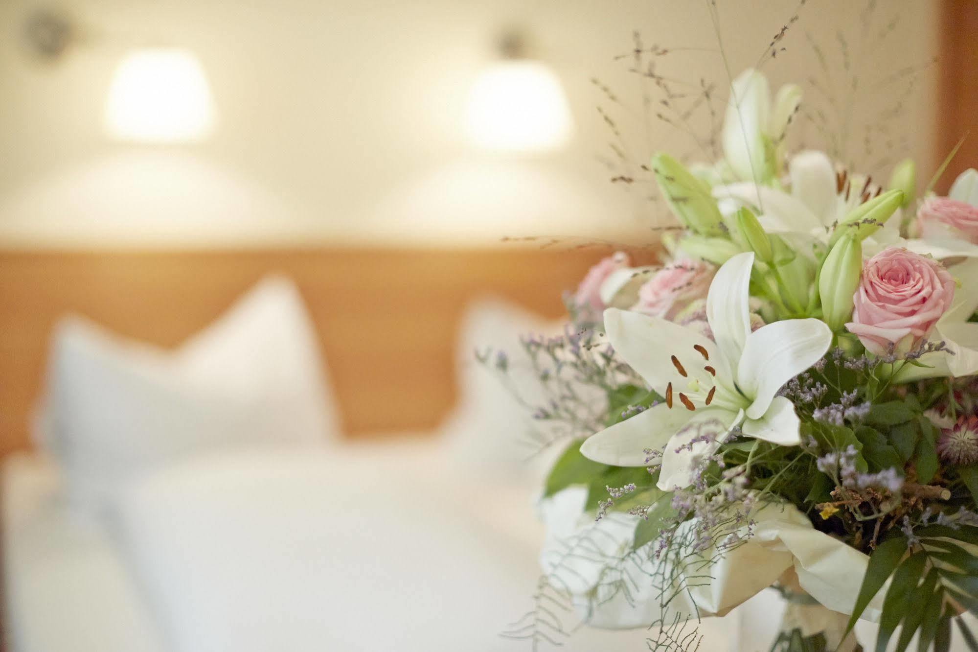 Hotel Eberle Больцано Екстер'єр фото