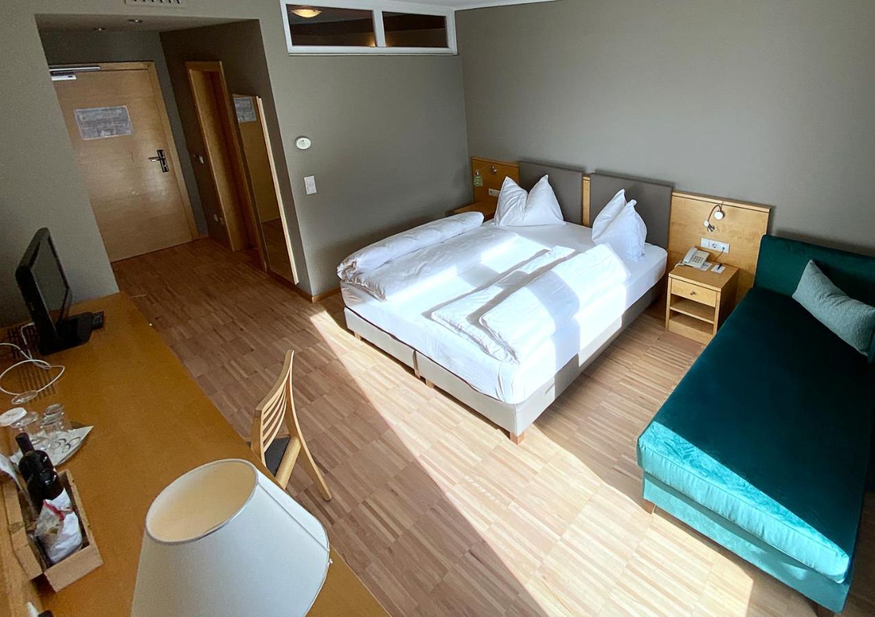 Hotel Eberle Больцано Екстер'єр фото